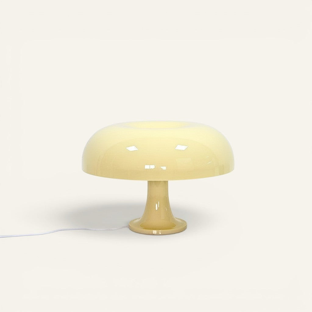 Lampe champignon Lumeoo de couleur crème au design minimaliste et élégant pour une ambiance lumineuse douce