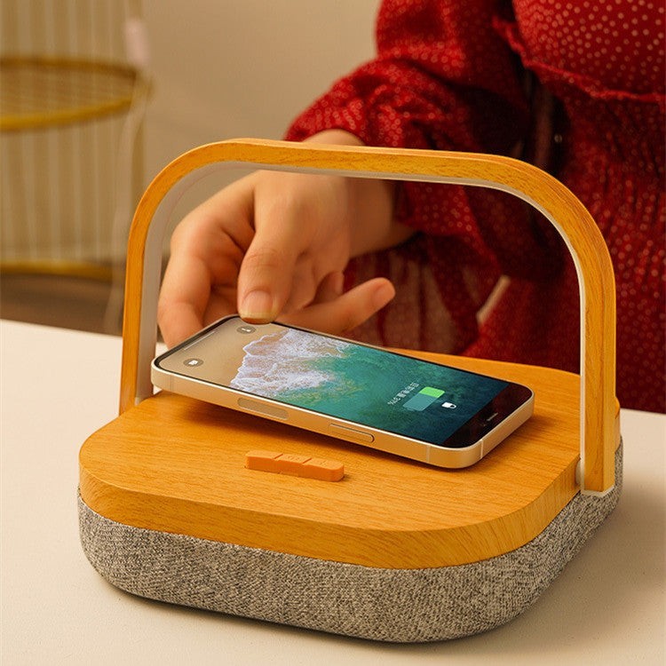 Lampe de chevet Lumeoo 3 en 1 en bois avec enceinte Bluetooth et chargeur induction pour smartphone