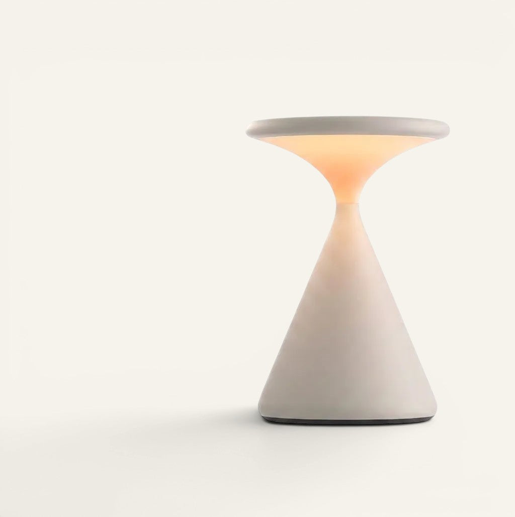 Lampe de chevet minimaliste Lumeoo blanche en aluminium et fer avec éclairage LED tactile et design conique épuré
