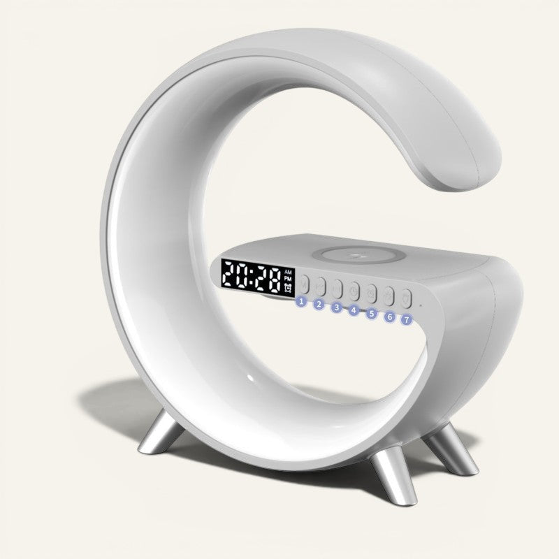 Lampe de chevet Lumeoo RGB en forme de G avec chargeur sans fil, réveil numérique et fonction simulation d'aube.