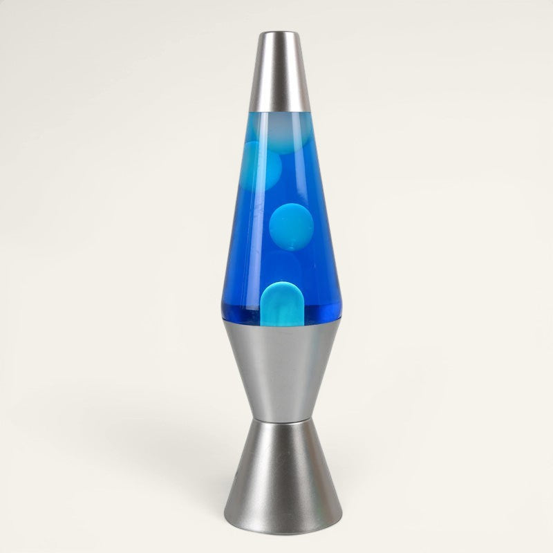 Lampe à lave Lumeoo ERLENOX bleue avec fiole conique en verre et base argentée pour une ambiance relaxante
