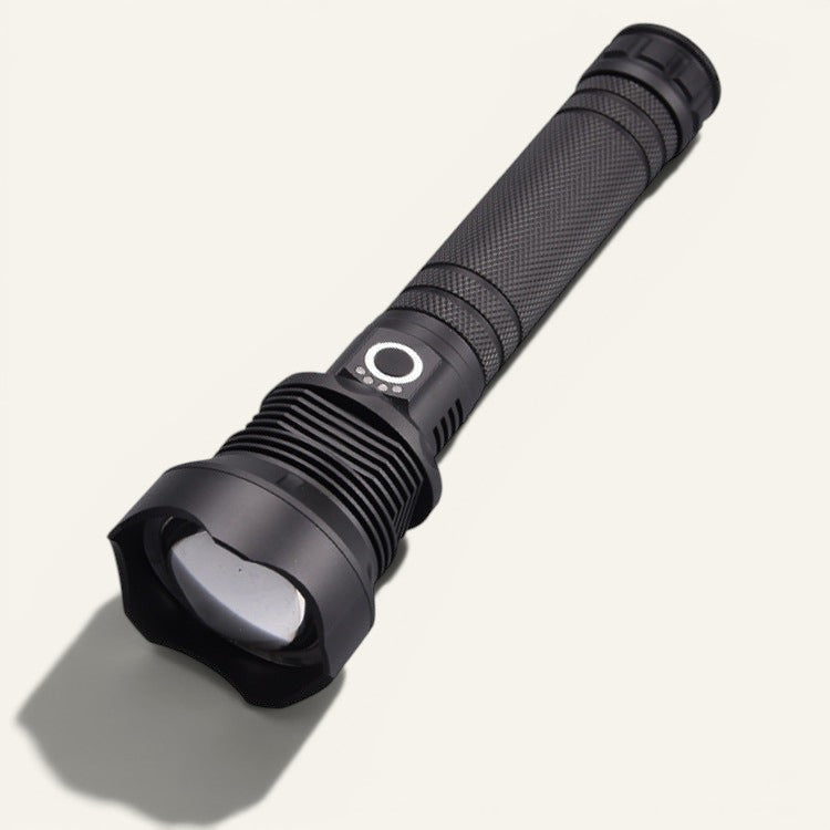 Lampe de poche Lumeoo ZOOMIX noire rechargeable USB avec zoom télescopique pour éclairage longue portée puissant