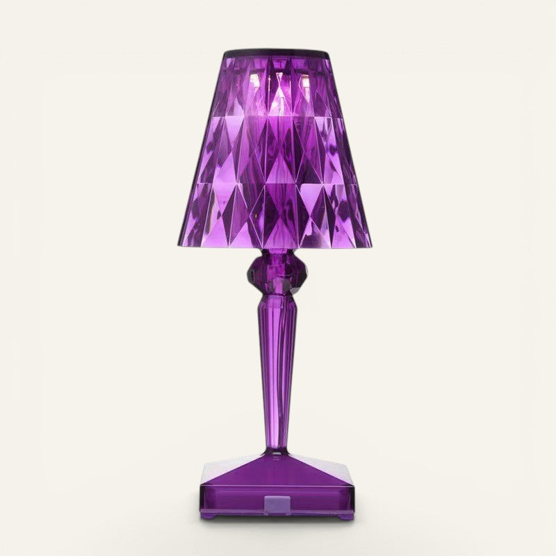 Lampe de table Lumeoo CRYSTIX en cristal violet rechargeable au design géométrique élégant pour une ambiance cosy