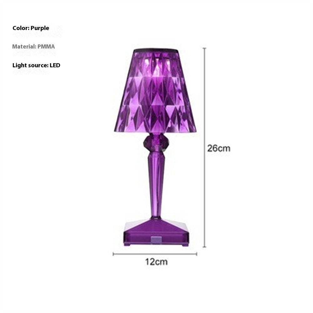 Lampe de table Lumeoo CRYSTIX violette en PMMA avec abat-jour en cristal facetté et éclairage LED sans fil