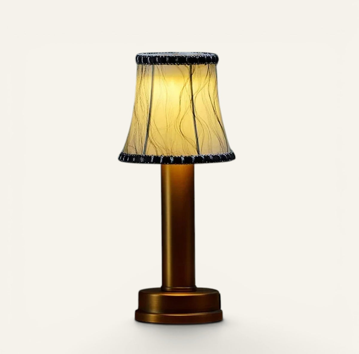 Lampe de table LED rechargeable Lumeoo avec abat-jour en tissu texturé et pied en métal bronze pour ambiance cosy