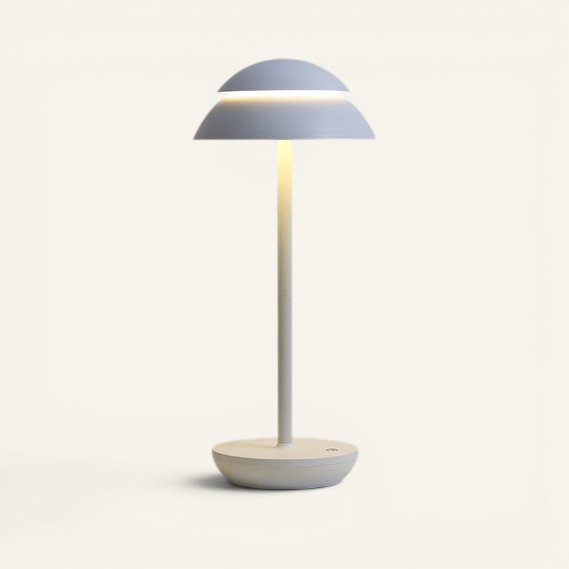 Lampe de table Lumeoo SKANDOR au design nordique minimaliste, LED rechargeable sans fil avec abat-jour blanc mat