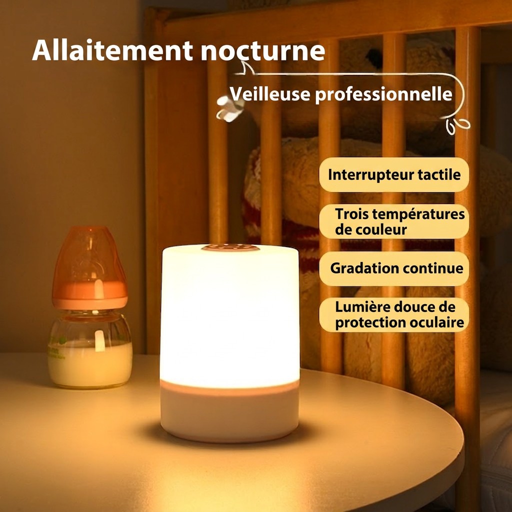 Veilleuse tactile Lumeoo cylindrique diffusant une lumière chaude apaisante sur une table de chevet près d'un biberon