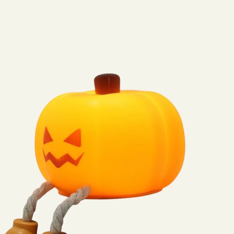 PUMPKY™ veilleuse citrouille silicone enfant expression Peur, lumière allumée fond neutre